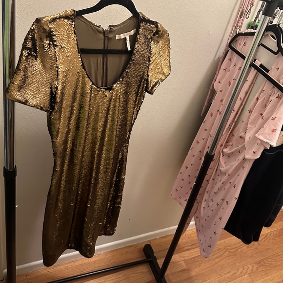 Halston Heritage GOLD SEQUIN MINI Dress - Picture 5 of 5